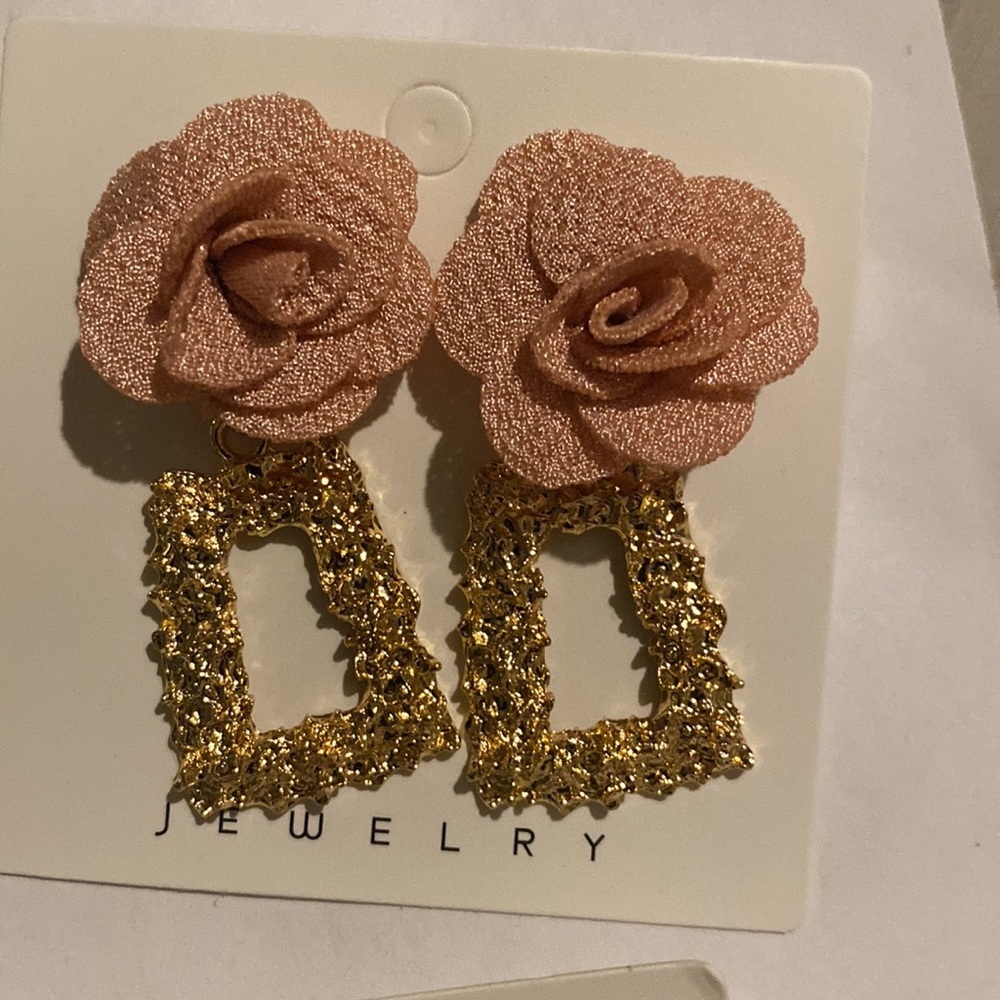 ✨❤️ Statement Rainbow Floral Drop Earrings | Gold Textured Rectangle Dangle 💛✨ - Picture 4 of 16